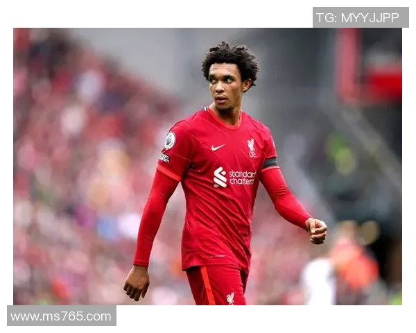 聚焦足球巨星面容解读 揭示他们背后的故事与精神风貌